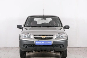 Внедорожник Chevrolet Niva 2012 года, 649000 рублей, Красноярск