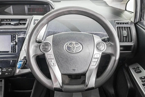 Универсал Toyota Prius Alpha 2014 года, 1249000 рублей, Барнаул