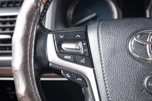 Внедорожник Toyota Land Cruiser Prado 2018 года, 4199000 рублей, Оренбург