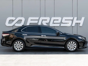 Седан Toyota Camry 2019 года, 2498000 рублей, Краснодар