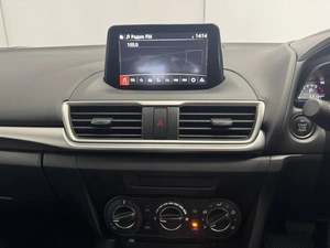 Хетчбэк Mazda Axela 2016 года, 1167000 рублей, Красноярск