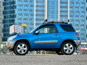 Внедорожник Toyota RAV4 2002 года, 888888 рублей, Красноярск