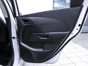 Хетчбэк Chevrolet Aveo 2012 года, 690000 рублей, Красноярск