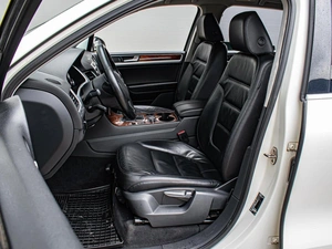 Внедорожник Volkswagen Touareg 2010 года, 1830000 рублей, Краснодар