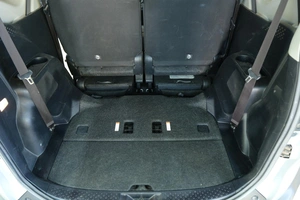 Минивэн Toyota Sienta 2015 года, 1199000 рублей, Омск