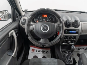 Хетчбэк Renault Sandero 2010 года, 675000 рублей, Красноярск