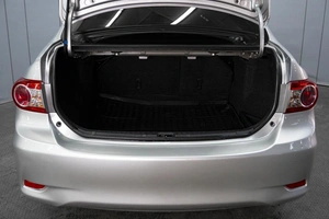 Седан Toyota Corolla 2012 года, 1170000 рублей, Омск