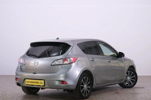 Хетчбэк Mazda 3 2012 года, 799000 рублей, Омск