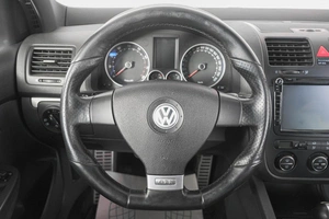 Хетчбэк Volkswagen Golf 2008 года, 929000 рублей, Кемерово