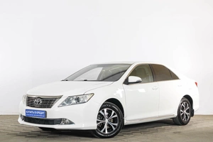 Седан Toyota Camry 2014 года, 1629000 рублей, Тюмень