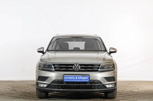 Внедорожник Volkswagen Tiguan 2017 года, 2259000 рублей, Тюмень