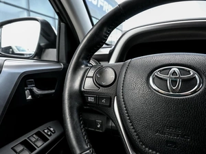 Внедорожник Toyota RAV4 2017 года, 2130000 рублей, Волгоград
