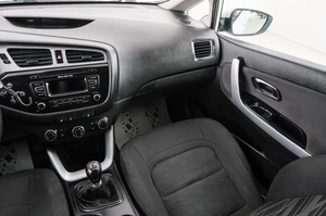 Хетчбэк Kia Ceed 2013 года, 949000 рублей, Красноярск