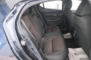 Хетчбэк Mazda 3 2020 года, 1749000 рублей, Красноярск