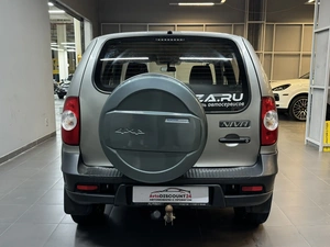 Внедорожник Chevrolet Niva 2016 года, 597000 рублей, Красноярск