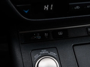 Седан Lexus ES 2013 года, 2210000 рублей, Краснодар