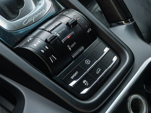 Внедорожник Porsche Cayenne S 2011 года, 1690000 рублей, Краснодар