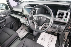 Минивэн Honda Stepwgn Spada 2014 года, 1569000 рублей, Красноярск