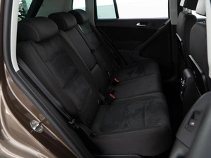 Внедорожник Volkswagen Tiguan 2016 года, 1469077 рублей, Москва