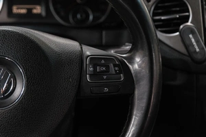 Внедорожник Volkswagen Tiguan 2011 года, 1229000 рублей, Новокузнецк