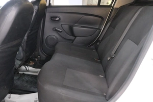 Седан Renault Logan 2016 года, 479000 рублей, Омск