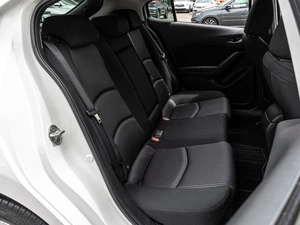 Хетчбэк Mazda Axela 2016 года, 1400000 рублей, Краснодар