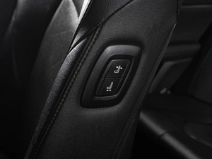 Седан Toyota Camry 2023 года, 3319000 рублей, Тюмень