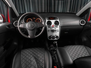 Хетчбэк Opel Corsa 2013 года, 619000 рублей, Тюмень