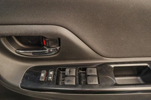 Хетчбэк Toyota Vitz 2019 года, 1189000 рублей, Челябинск
