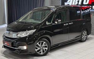 Минивэн Honda Stepwgn Spada 2017 года, 1797000 рублей, Красноярск