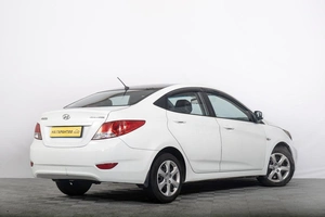 Седан Hyundai Solaris 2014 года, 629000 рублей, Томск