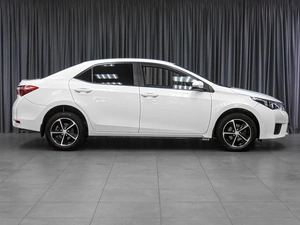 Седан Toyota Corolla 2015 года, 1299000 рублей, Тюмень