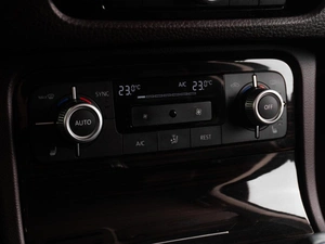 Внедорожник Volkswagen Touareg 2016 года, 3279000 рублей, Тюмень