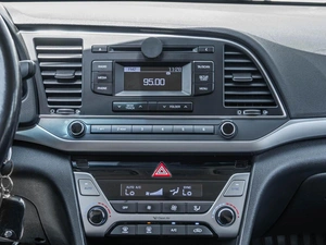 Седан Hyundai Elantra 2017 года, 1490000 рублей, Ставрополь