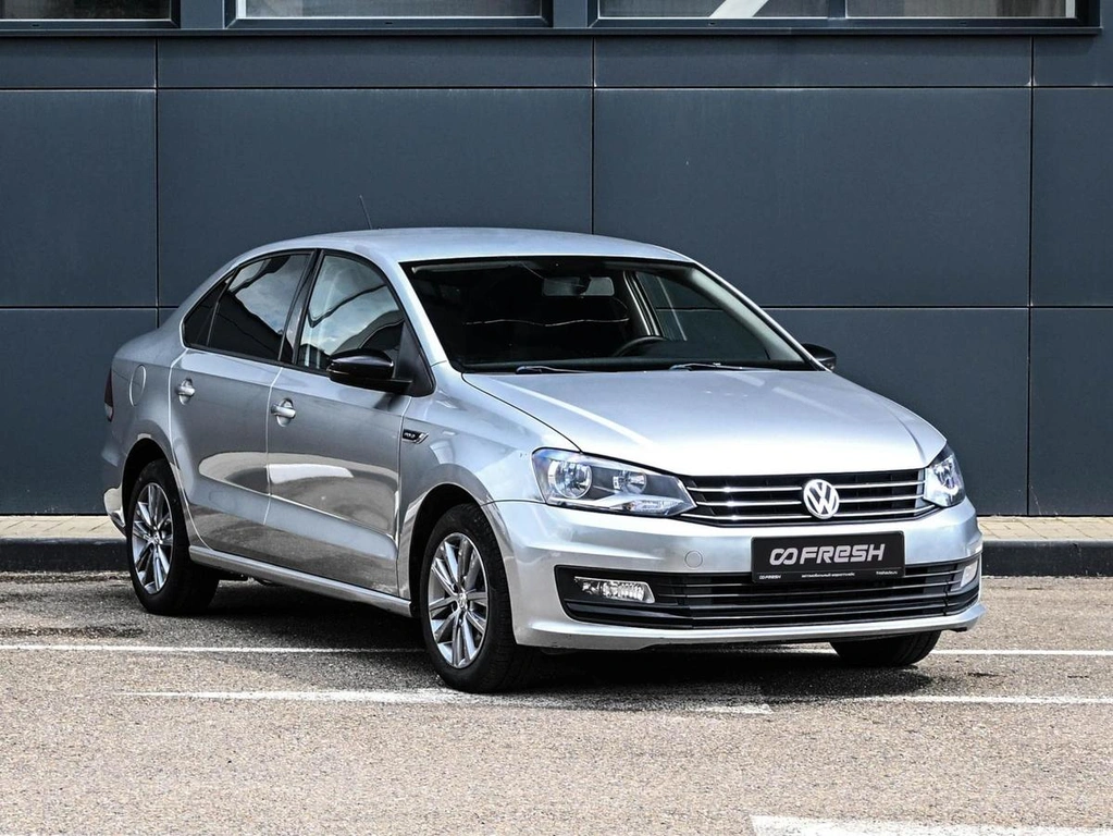 Седан Volkswagen Polo 2018 года, 1219000 рублей, Кирилловка