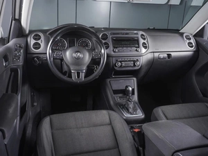 Внедорожник Volkswagen Tiguan 2015 года, 1799000 рублей, Ростов-на-Дону