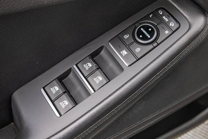 Седан Hyundai Genesis 2017 года, 1749000 рублей, Барнаул