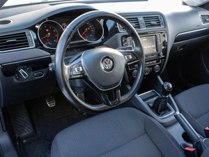 Седан Volkswagen Jetta 2018 года, 1349000 рублей, Петрозаводск