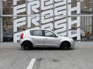 Хетчбэк Renault Sandero 2012 года, 722000 рублей, Ставрополь