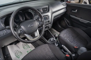 Хетчбэк Kia Rio 2012 года, 599000 рублей, Томск
