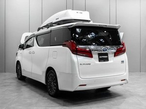 Минивэн Toyota Alphard 2018 года, 4200000 рублей, Тюмень