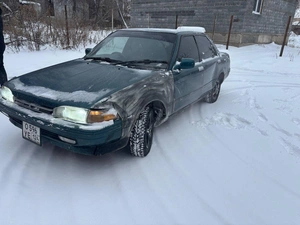 Седан Toyota Carina 1991 года, 130000 рублей, Ачинск