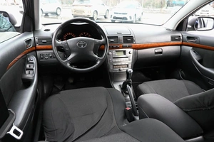 Седан Toyota Avensis 2007 года, 750000 рублей, Волгоград