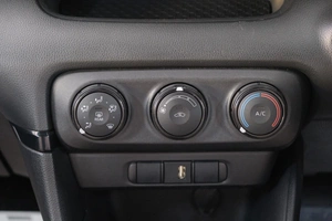 Хетчбэк Toyota Yaris 2020 года, 1199000 рублей, Омск