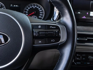 Седан Kia K5 2020 года, 2750000 рублей, Волгоград