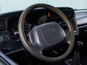 Минивэн Toyota Hiace 2002 года, 1000000 рублей, Большой Сочи