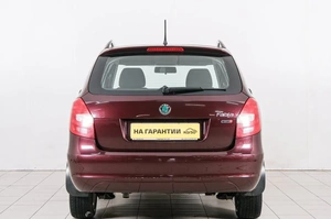 Хетчбэк Skoda Fabia 2012 года, 799000 рублей, Красноярск