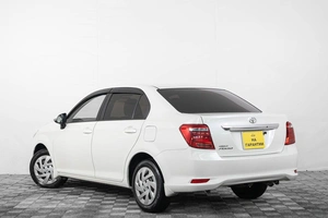 Седан Toyota Corolla Axio 2019 года, 1319000 рублей, Кемерово