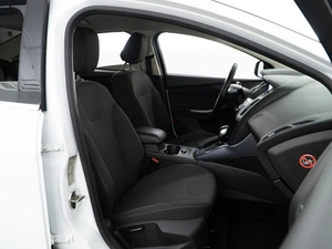 Седан Ford Focus 2014 года, 949046 рублей, Москва