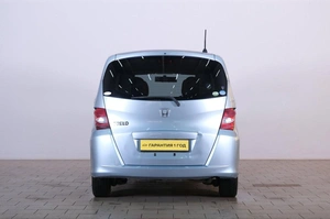 Минивэн Honda Freed 2010 года, 1049000 рублей, Омск